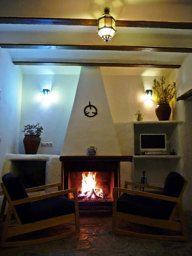 Casas Rurales Cortijo Leontino Taberno 0*,