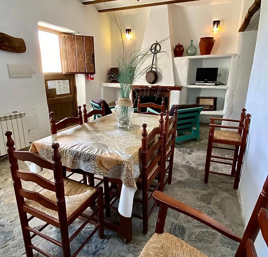 Casas Rurales Cortijo Leontino Taberno 0*,